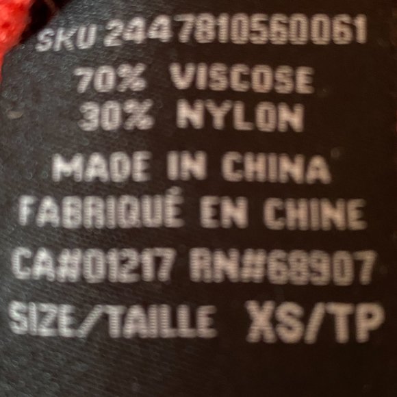 Le Chateau Sweater - Picture 5 of 5